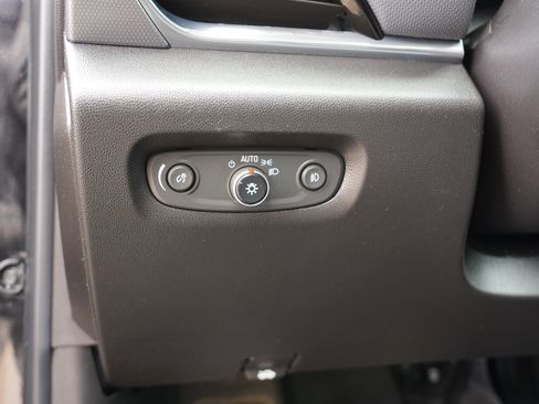 Used 2019 Chevrolet Traverse Premier w/ LPO, Floor Liner Package AWD/4WD image 17