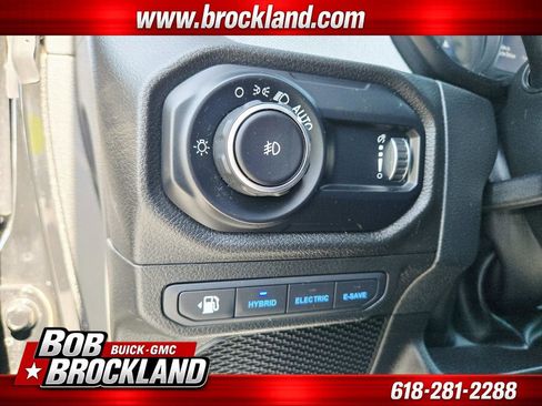 Used 2024 Jeep Wrangler Unlimited AWD/4WD image 37