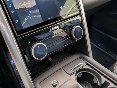 New 2026 Land Rover Discovery S AWD/4WD image 22