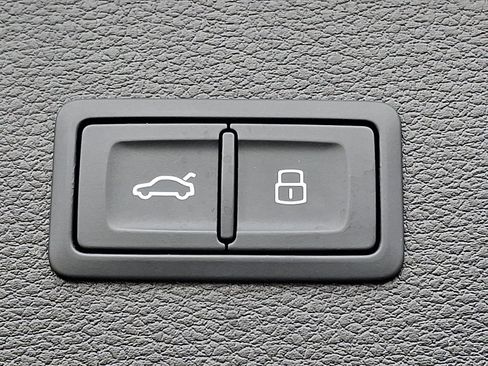 Used 2022 Audi Q5 2.0T Premium Plus image 32