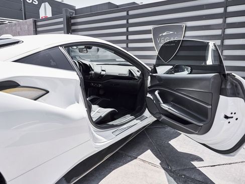 Used 2017 Ferrari 488 GTB RWD image 36