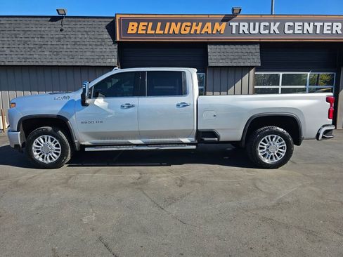 Used 2023 Chevrolet Silverado 3500 High Country AWD/4WD image 2