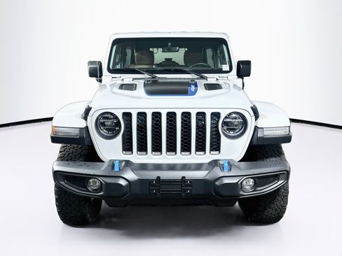 Used 2022 Jeep Wrangler Unlimited Rubicon 4xe AWD/4WD image 2