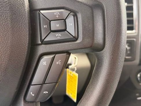 Used 2016 Ford F150 XLT AWD/4WD image 19