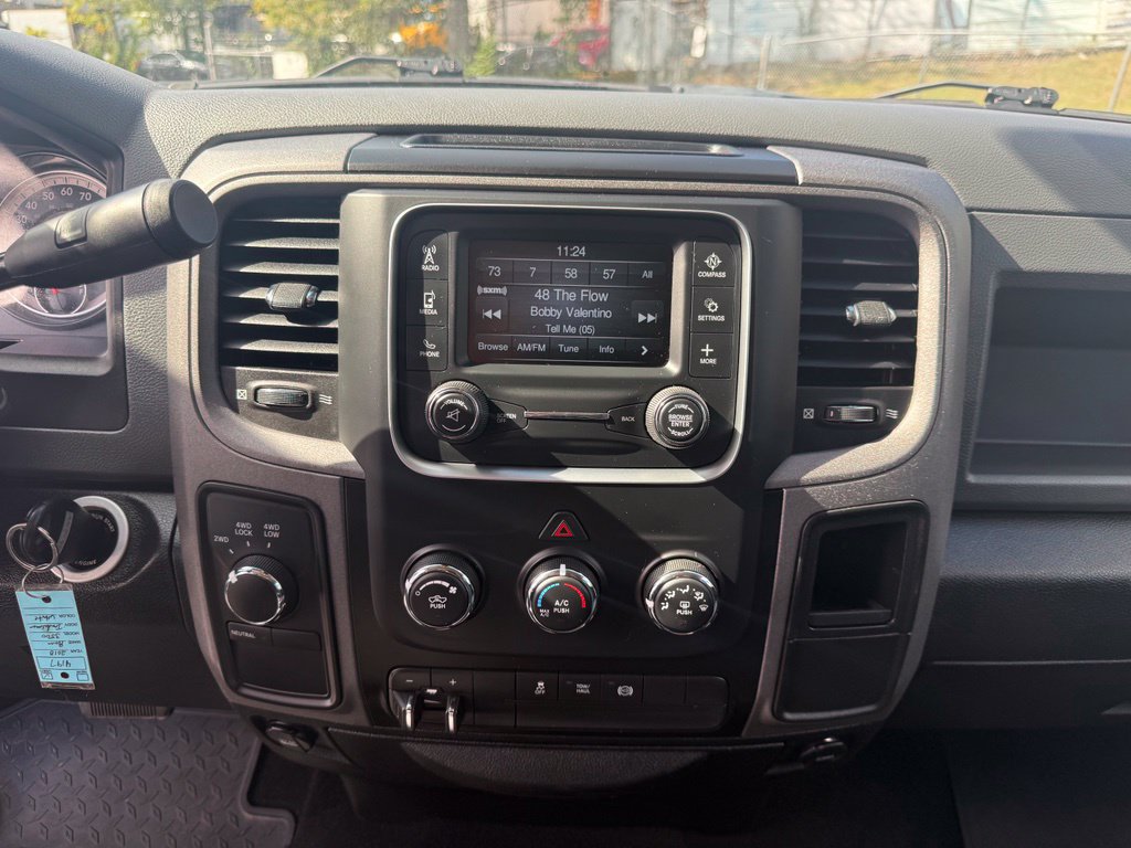 Used 2018 RAM 3500 Tradesman w/ Chrome Appearance Group AWD/4WD image 36