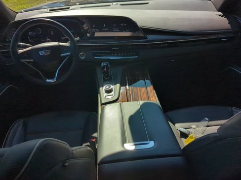 Used 2023 Cadillac Escalade ESV Premium Luxury image 11