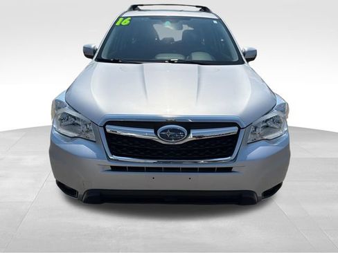 Used 2016 Subaru Forester 2.5i Touring w/ Eyesight & Navigation System AWD/4WD image 2