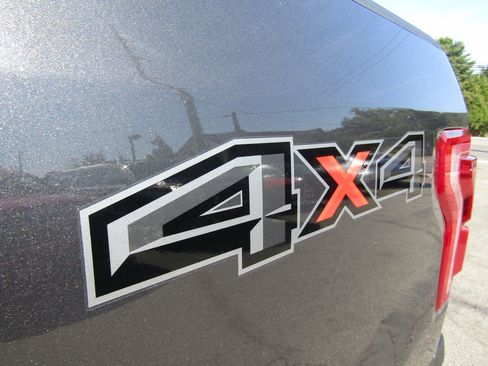 Used 2015 Ford F150 Platinum w/ Technology Package image 20