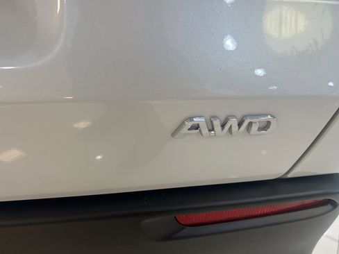 Used 2025 Toyota bZ4X AWD image 18