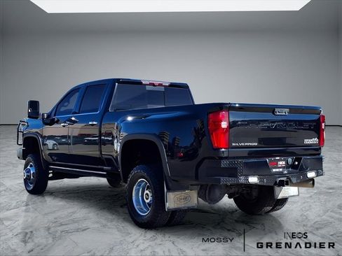 Used 2023 Chevrolet Silverado 3500 High Country w/ LPO, Hitch Package image 2