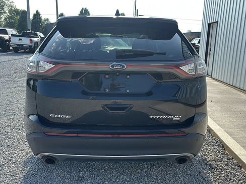 Used 2018 Ford Edge Titanium AWD/4WD image 4