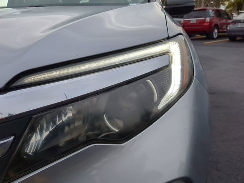 Used 2018 Honda Pilot EX-L image 11