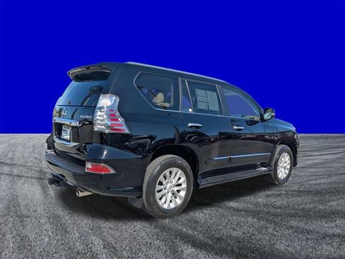 Used 2018 Lexus GX 460 Premium w/ Premium Package AWD/4WD image 3
