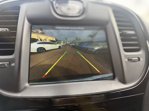 Used 2018 Chrysler 300 S w/ 300S Premium Group image 11