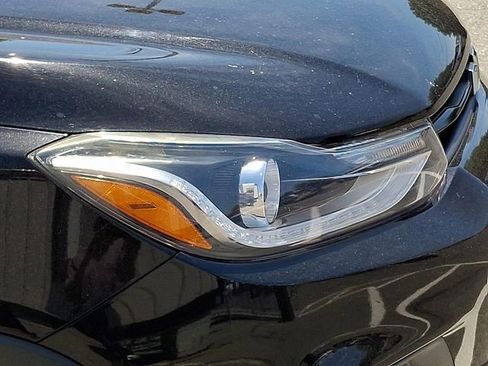 Used 2019 Chevrolet Trax LT w/ Redline Edition FWD image 26