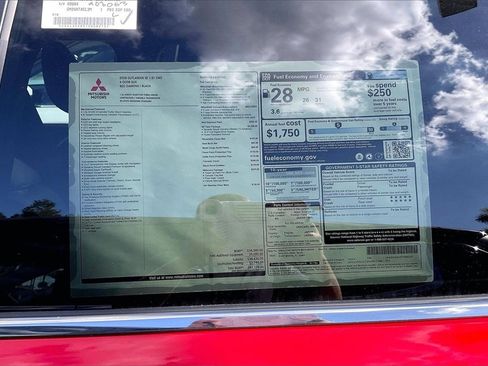 New 2026 Mitsubishi Outlander SE image 13