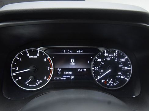 Used 2024 Nissan Rogue S FWD image 20