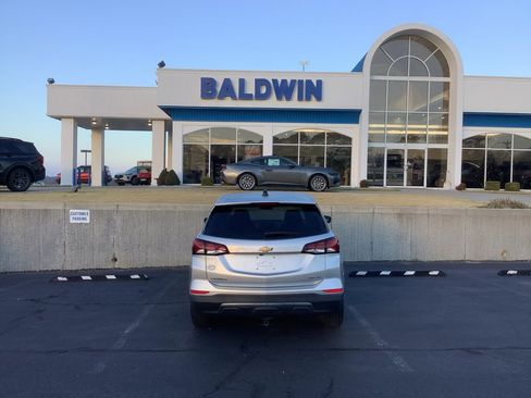 Used 2022 Chevrolet Equinox LT image 6