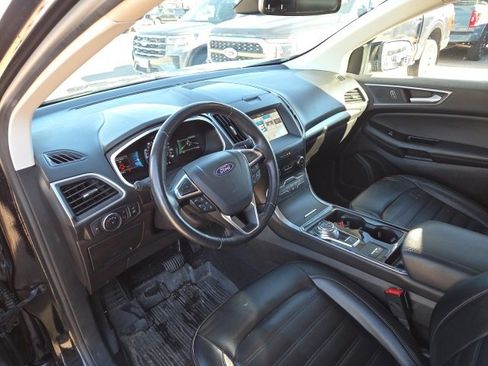 Used 2019 Ford Edge SEL w/ Equipment Group 201A image 9