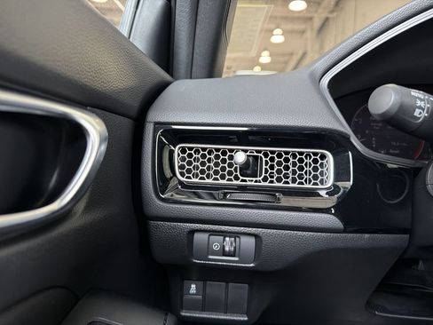 Used 2025 Honda Civic Sport image 19