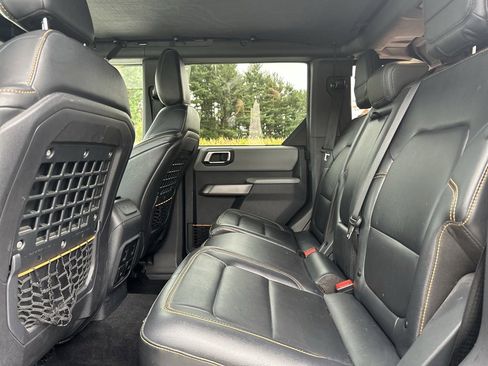 Used 2022 Ford Bronco Badlands image 22