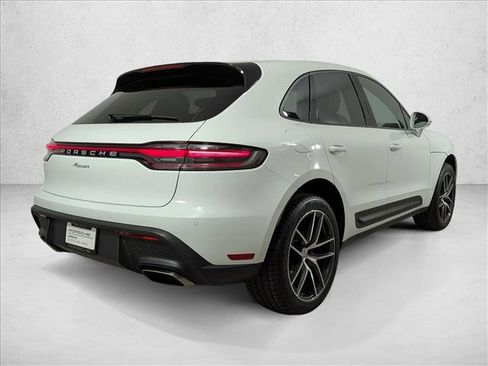 Certified 2025 Porsche Macan Turbo image 9
