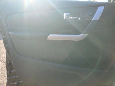 Used 2013 Ford Edge SE image 13