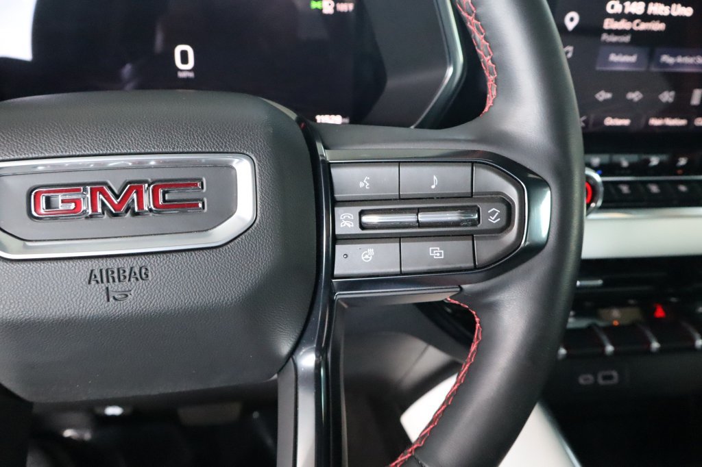 Used 2026 GMC Canyon AT4X AWD/4WD image 25