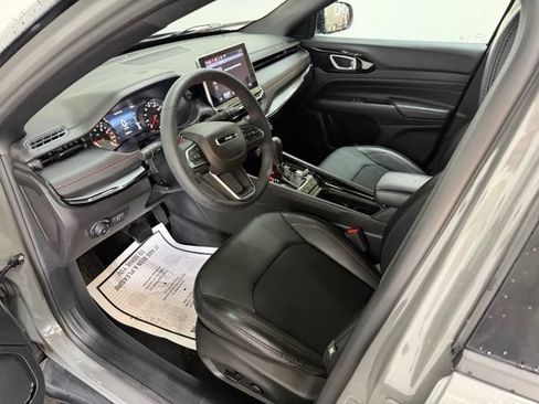 Certified 2023 Jeep Compass Trailhawk w/ Trailhawk Convenience Group AWD/4WD image 15