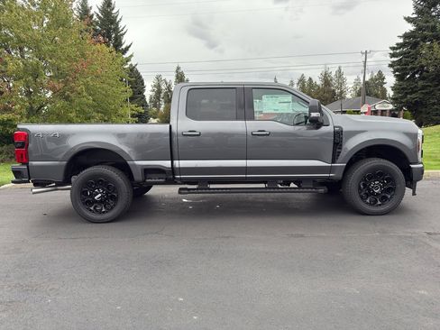 New 2026 Ford F250 XLT w/ XLT Premium Package image 4