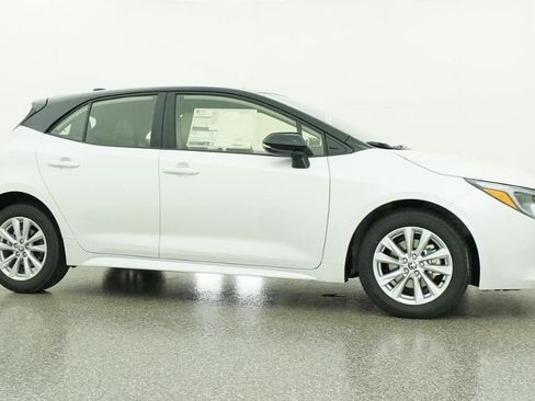 New 2026 Toyota Corolla SE image 28