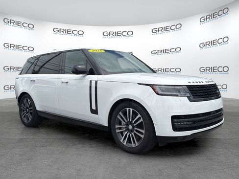 Used 2025 Land Rover Range Rover Long Wheelbase SE AWD/4WD image 1