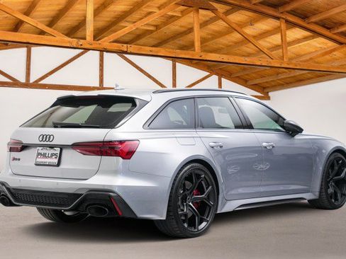 Used 2024 Audi RS 6 performance image 5