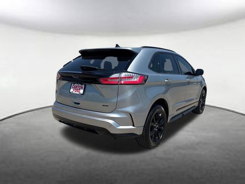 Used 2024 Ford Edge SE w/ Black Appearance Package AWD/4WD image 6