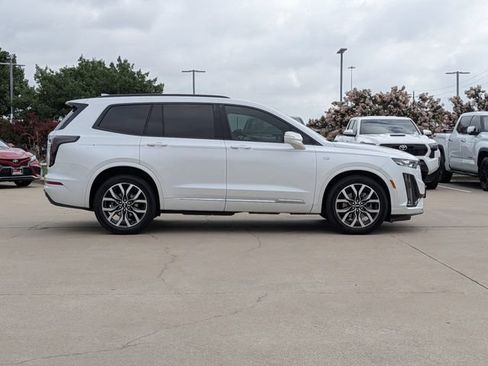 Used 2021 Cadillac XT6 Sport AWD/4WD image 4