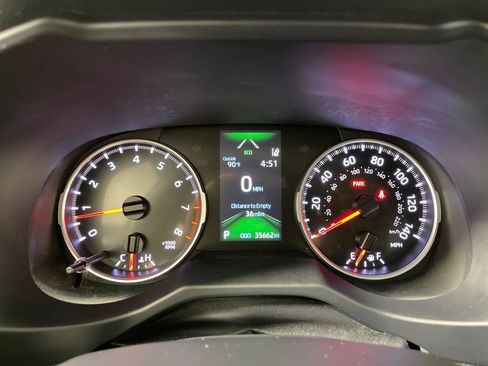 Certified 2021 Toyota RAV4 LE FWD image 18