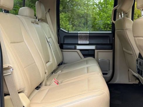 Used 2019 Ford F250 Lariat w/ Lariat Ultimate Package AWD/4WD image 26