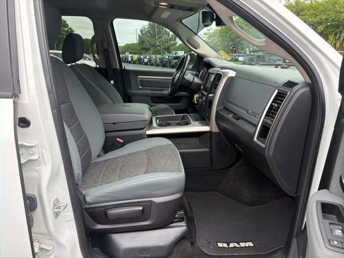 Used 2017 RAM 1500 Big Horn AWD/4WD image 11