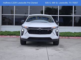 Used 2024 Chevrolet Trax RS w/ Driver Confidence Package FWD video 2