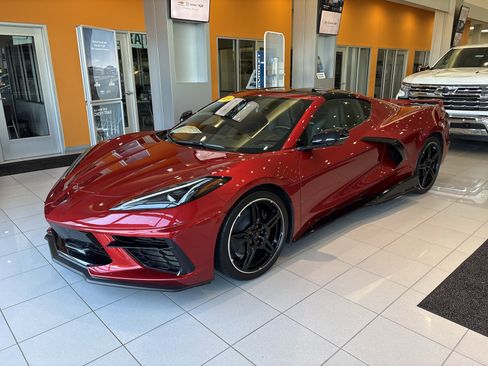 Used 2023 Chevrolet Corvette Stingray Coupe RWD image 4