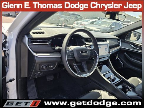 New 2026 Jeep Grand Cherokee L Limited w/ Limited Altitude Package AWD/4WD image 8