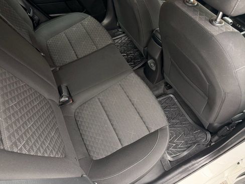 Used 2018 Kia Rio S image 27