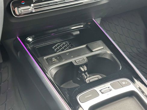 Used 2024 Mercedes-Benz GLB 250 GLB 250 image 32