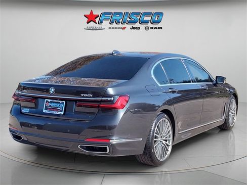 Used 2022 BMW 750i xDrive 750i xDrive image 10