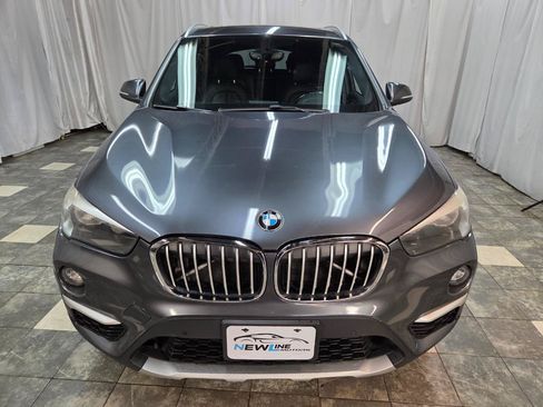 Used 2018 BMW X1 xDrive28i w/ Convenience Package AWD/4WD image 3