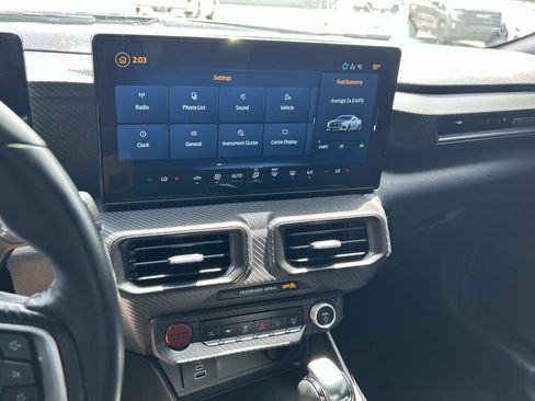 Used 2025 Ford Mustang Coupe RWD image 25