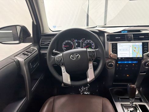 Used 2021 Toyota 4Runner Limited AWD/4WD image 25
