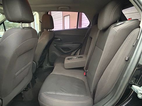 Used 2018 Chevrolet Trax LS w/ LPO, Cargo Package image 16