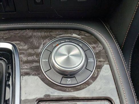 Used 2023 Nissan Armada Platinum w/ Captain's Chairs Package image 14