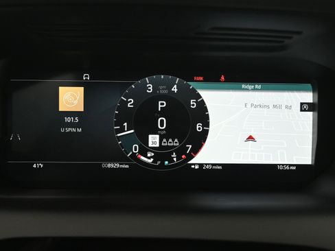 Certified 2025 Land Rover Discovery Sport Dynamic SE image 16